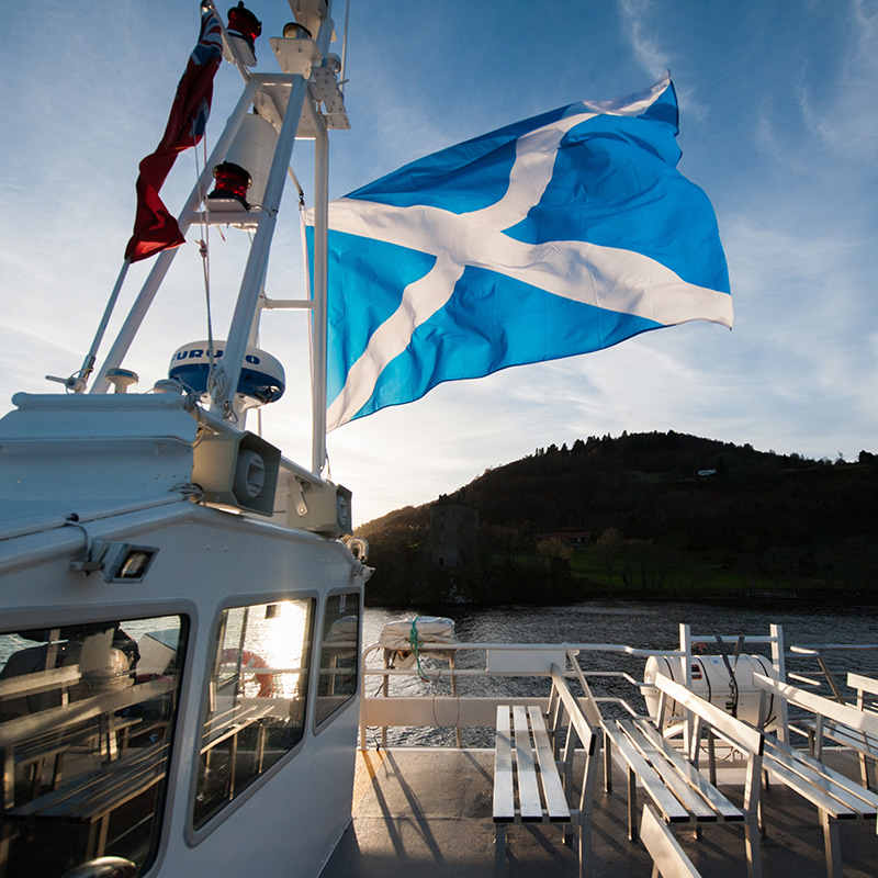 Image of boat on Loch Ness